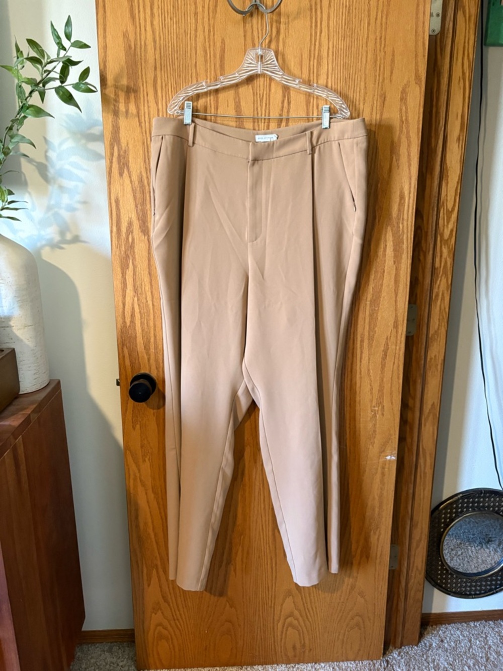Good American Tan Dress Pants